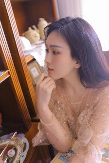 WRITE AS 皇上扇打